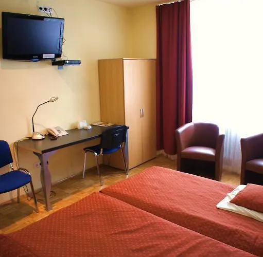 City Hotel Mannheim מלון 2*